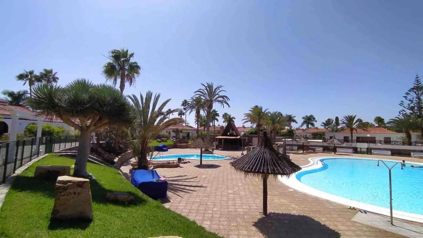 Parque Golf Bungalow San Bartolome Bagian luar foto
