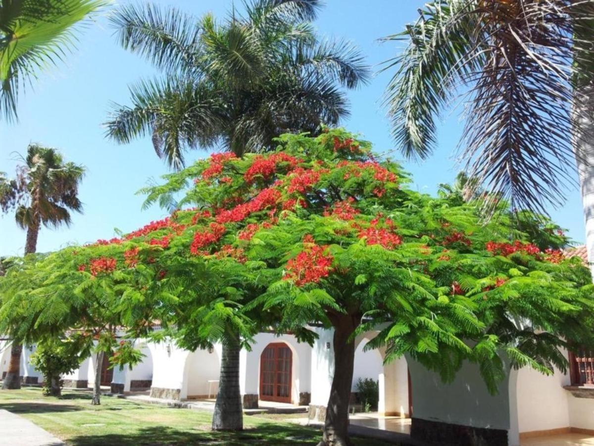 Parque Golf Bungalow San Bartolome Bagian luar foto